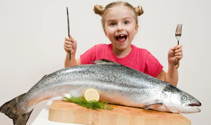 7 types of fish that children should eat with confidence, safety, and rich in nutrients.